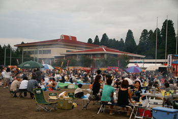 市貝温泉祭り