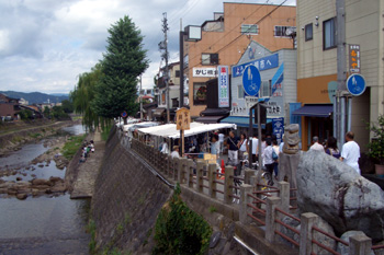 高山の朝市